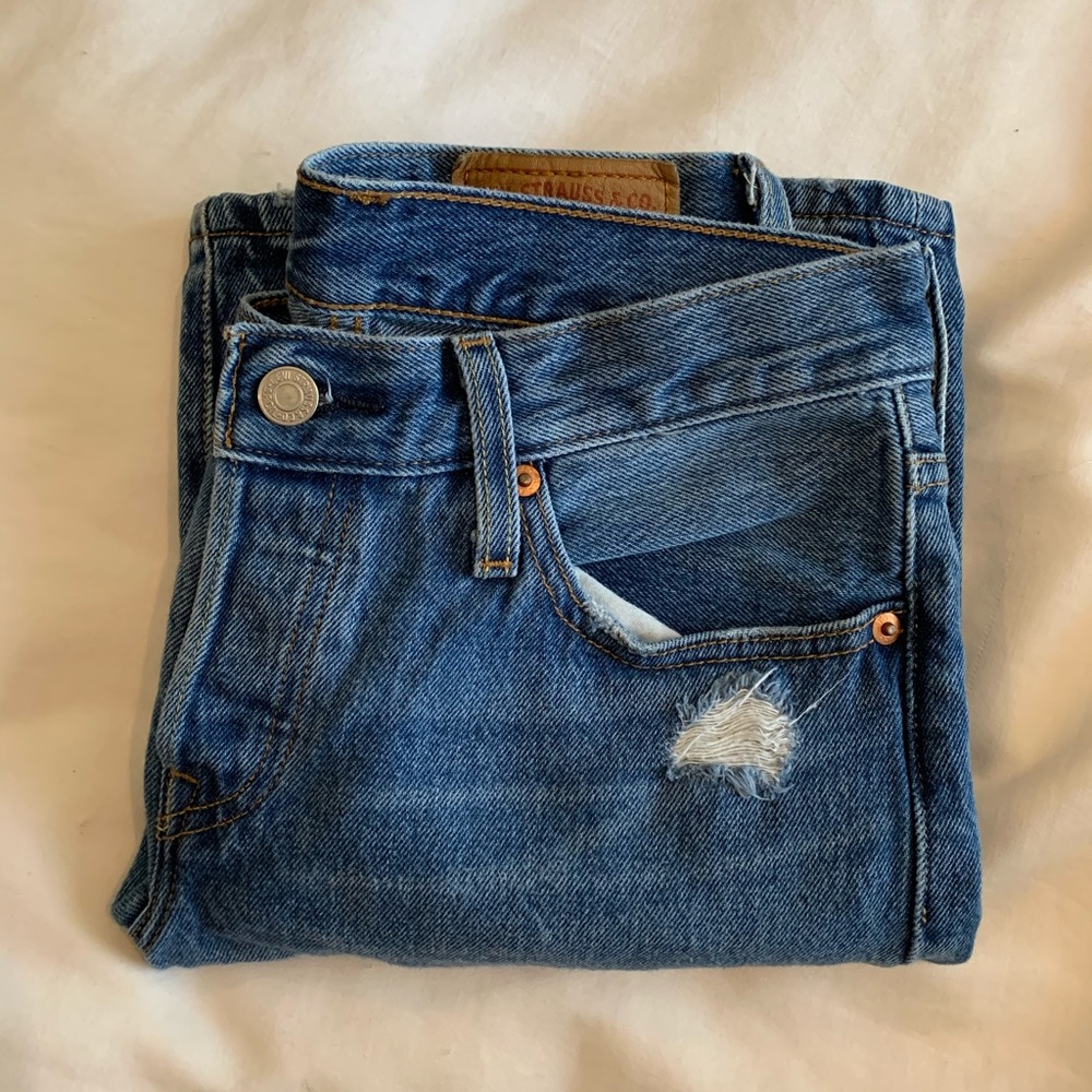 Levi’s Medium Wash Distressed 501